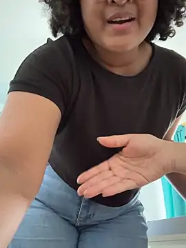 Snapshot of Rizos_hot_official chatting on November 2025 05:48:02 PM Rizos hot official online show from November 2025 05:48:02 PM