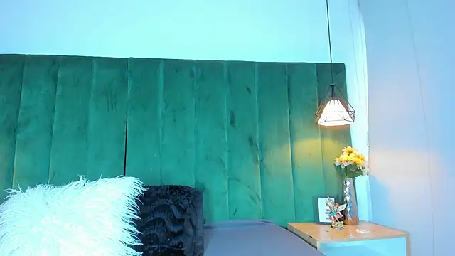 Snapshot of kittyy_milk_001 chatting on October 2025 08:28:02 PM kittyy milk 001 online show from October 2025 08:28:02 PM