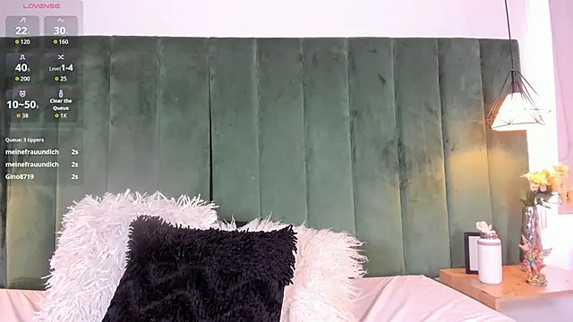 Snapshot of kittyy_milk_001 chatting on October 2025 08:29:01 PM kittyy milk 001 online show from October 2025 08:29:01 PM