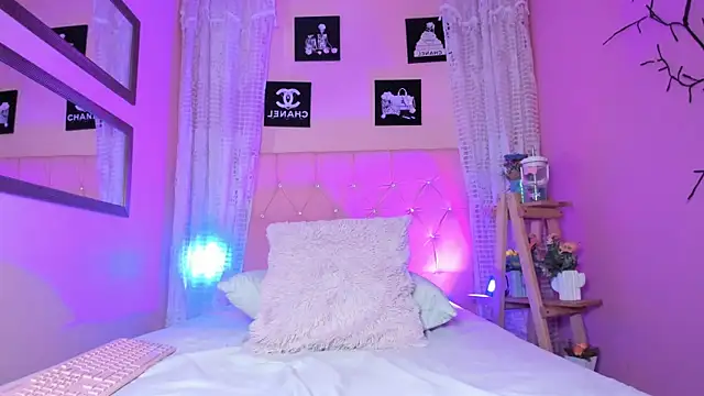 Liam evvan online show from February 2026 03:00:02 AM