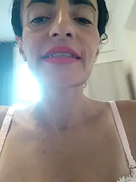 Gecenin Kralicesi online show from September 2025 05:29:01 AM