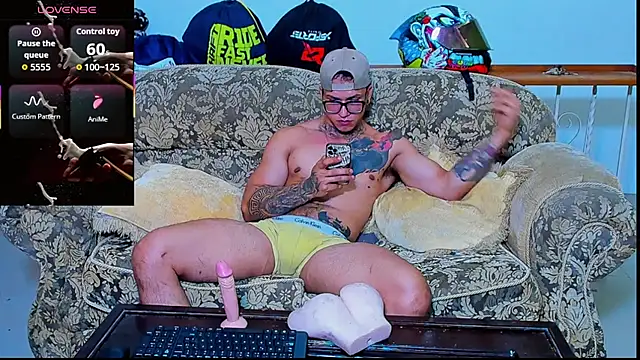 ArnoldSexy  online show from October 2025 05:04:02 AM