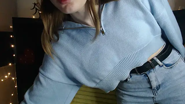 JuiceLips   online show from November 2025 05:12:01 PM