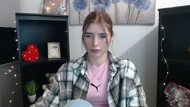 JuiceLips   online show from November 2025 01:55:01 PM