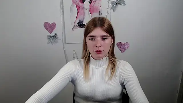 JuiceLips   online show from December 2025 02:33:01 PM