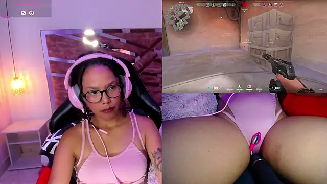 NovaLyn online show from October 2025 04:43:02 AM