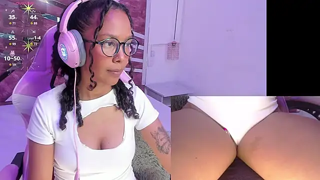 NovaLyn online show from November 2025 04:23:01 AM