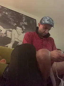 Hothotboyg online show from April 2026 03:17:02 PM