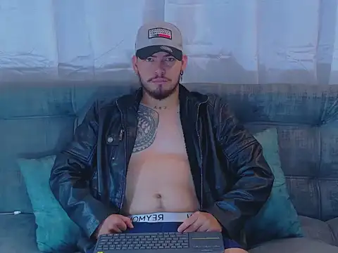 JaxRagnar088 online show from October 2025 08:42:02 PM