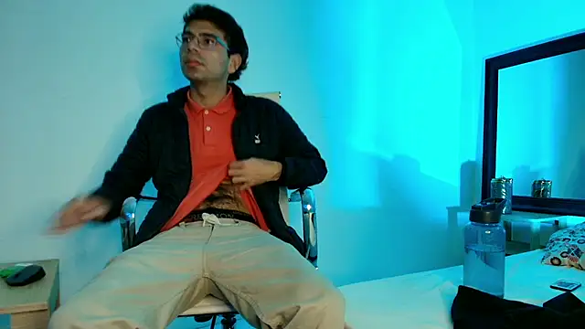 AronWilde online show from September 2025 04:37:02 AM