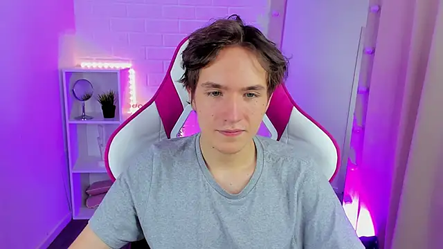 Ethan Rivers online show from November 2025 12:49:01 PM