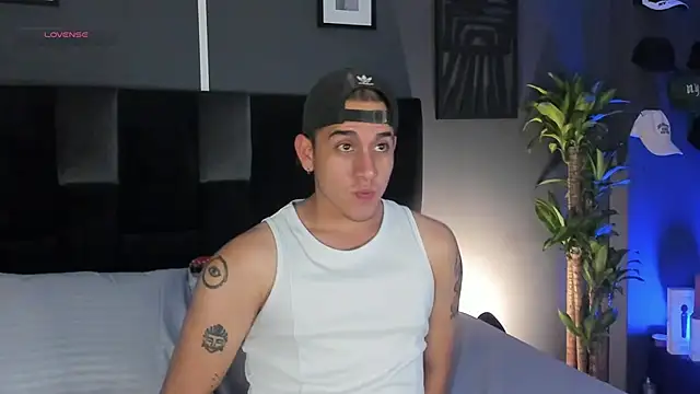 Snapshot of OliverrSilver chatting on July 2026 12:10:02 AM OliverrSilver online show from July 2026 12:10:02 AM
