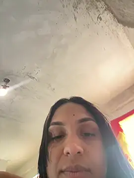 Messy-diana21 online show from February 2026 07:50:02 PM