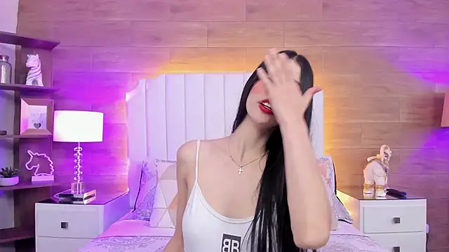 ScarletMore online show from November 2025 12:26:01 PM