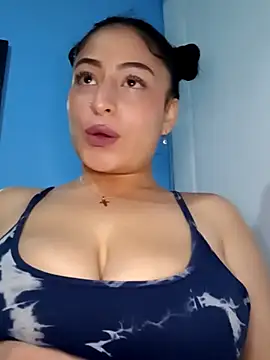 Valejensen0716 online show from October 2025 07:40:02 AM