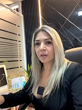 Snapshot of Helena_Foxxx chatting on November 2025 02:39:02 PM Helena Foxxx online show from November 2025 02:39:02 PM