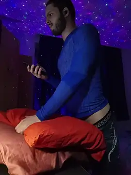 EyesNeverLies online show from December 2025 05:15:02 AM