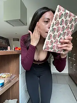 Teparolaverga1990 online show from April 2026 09:59:01 AM