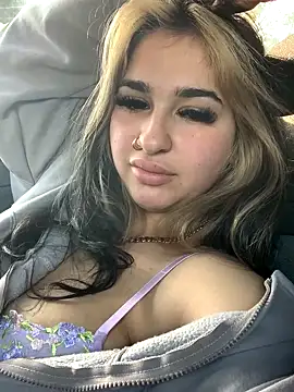 Snapshot of BrunetteBrat-xo chatting on October 2025 10:59:01 AM BrunetteBrat-xo online show from October 2025 10:59:01 AM