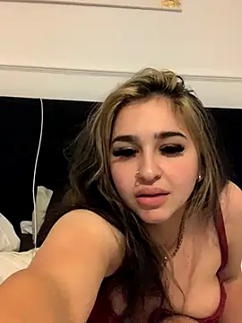 Snapshot of BrunetteBrat-xo chatting on October 2025 09:46:01 PM BrunetteBrat-xo online show from October 2025 09:46:01 PM