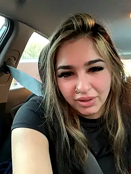 Snapshot of BrunetteBrat-xo chatting on October 2025 07:01:01 AM BrunetteBrat-xo online show from October 2025 07:01:01 AM