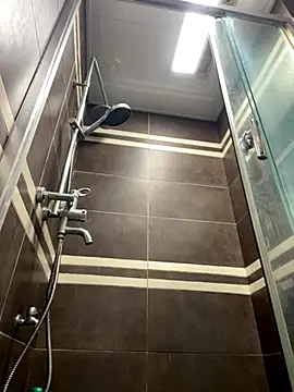 Snapshot of 300-AMAM chatting on October 2025 04:20:02 AM 300-AMAM online show from October 2025 04:20:02 AM