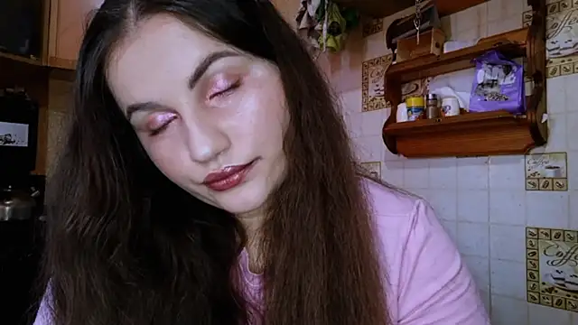 DierdreCousineau online show from October 2025 08:15:01 AM