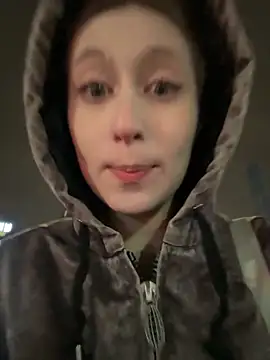 FroggyAnna online show from October 2025 03:27:01 PM