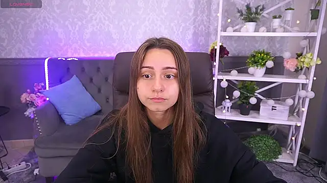 AnnaPearl online show from October 2025 07:01:02 PM