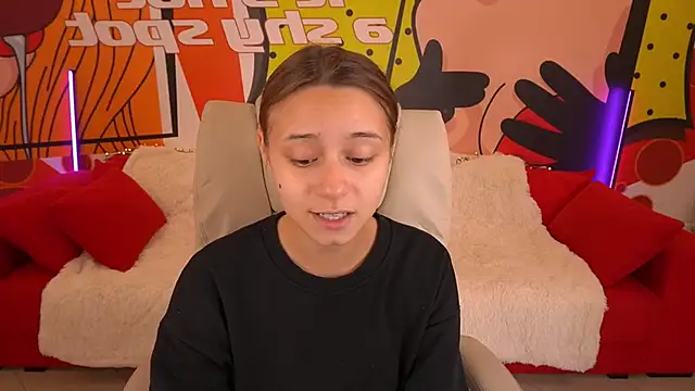 AnnaPearl online show from October 2025 01:07:02 PM