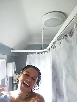 Snapshot of GoddessChantelle chatting on September 2025 09:32:02 AM GoddessChantelle online show from September 2025 09:32:02 AM