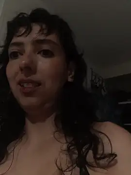 a Malgosia mako online show from October 2025 04:13:01 PM