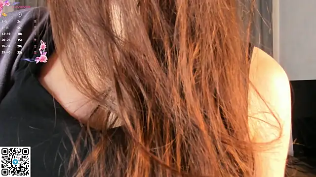 Snapshot of AuroraVice chatting on September 2025 03:44:01 PM AuroraVice online show from September 2025 03:44:01 PM