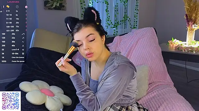 AuroraVice online show from December 2025 06:34:02 AM