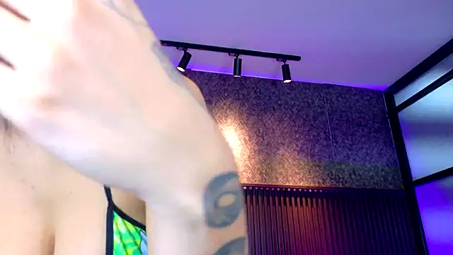 Snapshot of AshleyBaker1 chatting on November 2025 02:50:01 PM AshleyBaker1 online show from November 2025 02:50:01 PM