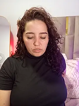 LoanaSantos online show from November 2025 10:19:01 PM