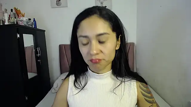 Liahdiaz  online show from July 2026 01:30:01 PM