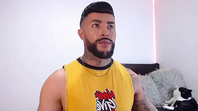 andrea de lucaa online show from September 2025 03:32:02 AM