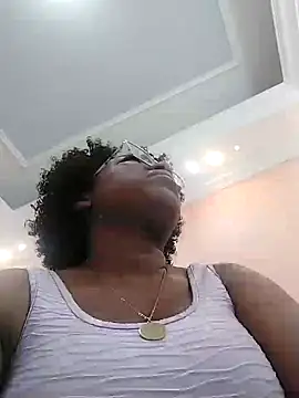 Snapshot of RoxyCaine chatting on September 2025 03:40:02 AM RoxyCaine online show from September 2025 03:40:02 AM