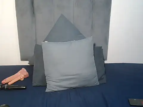 GorillaGripCunt77 online show from November 2025 07:43:01 AM