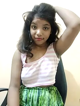 Snapshot of sexy_body-00 chatting on September 2025 05:18:01 AM sexy body-00 online show from September 2025 05:18:01 AM