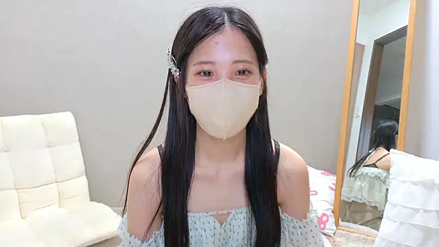 Snapshot of riri__nyan_o0 chatting on June 2026 11:42:02 AM riri nyan o0 online show from June 2026 11:42:02 AM
