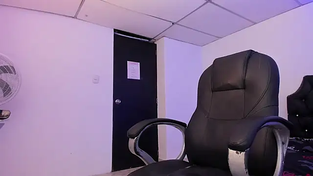 Jeremyy Boy online show from October 2025 03:31:02 AM