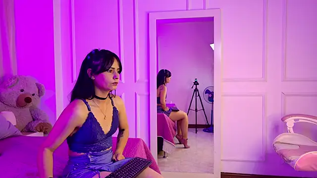 Snapshot of Cielo_bm chatting on September 2025 01:00:01 PM Cielo bm online show from September 2025 01:00:01 PM