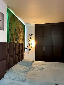 Snapshot of Tomy_maylon chatting on October 2025 04:53:02 PM Tomy maylon online show from October 2025 04:53:02 PM