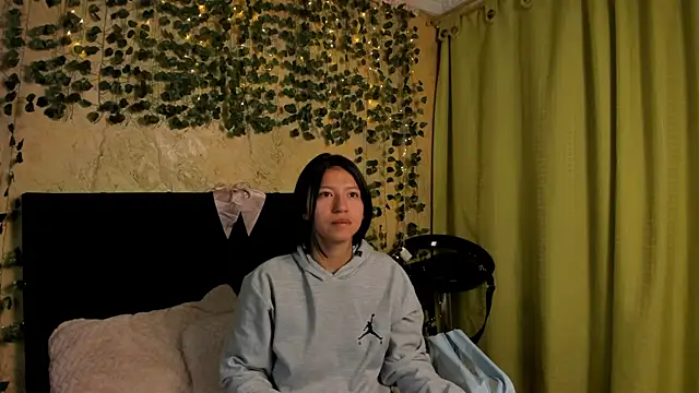 Tiffany Nm online show from January 2026 01:27:02 PM