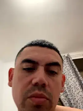 davidxxx099 online show from January 2026 05:06:02 PM