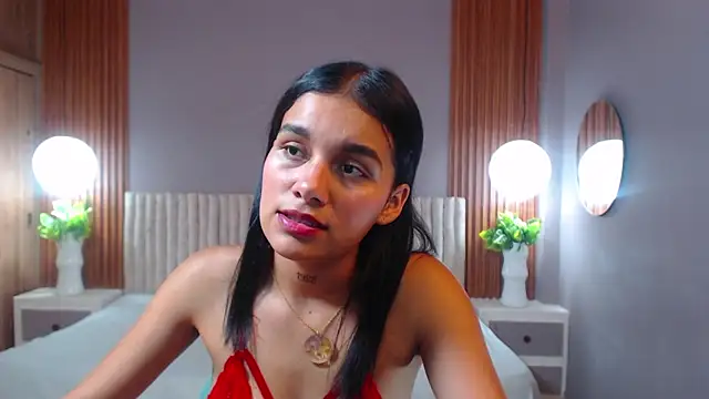 Snapshot of MiaLux5 chatting on October 2025 02:18:02 PM MiaLux5 online show from October 2025 02:18:02 PM