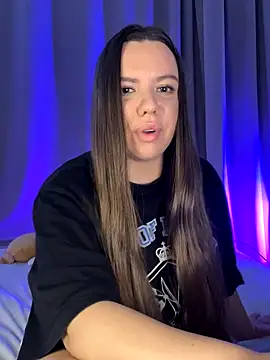 Chloe loo online show from September 2025 01:35:01 PM