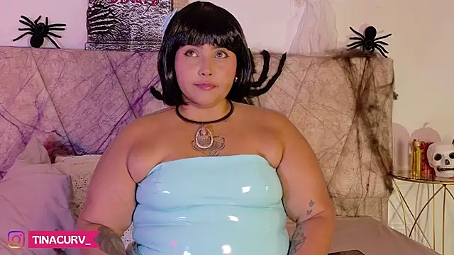 TinaCurv online show from October 2025 08:32:01 PM